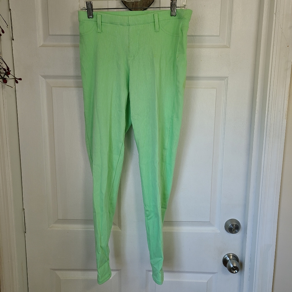 Faded Glory Woman's Pull-On Pants, Size:Medium  Color: Green